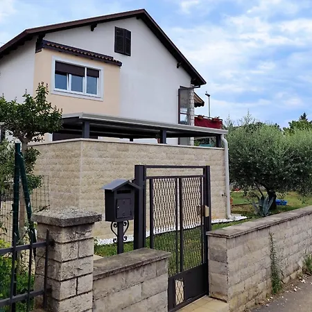 Apartment Petra *